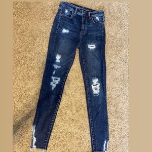 American Eagle Outfitter distressed skinny jeans